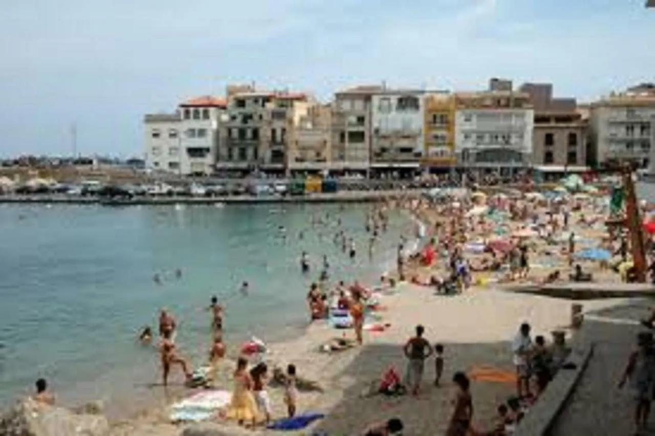 Apartamento Delacroix L'Escala Apartment